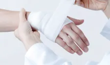 Bandage on the hand